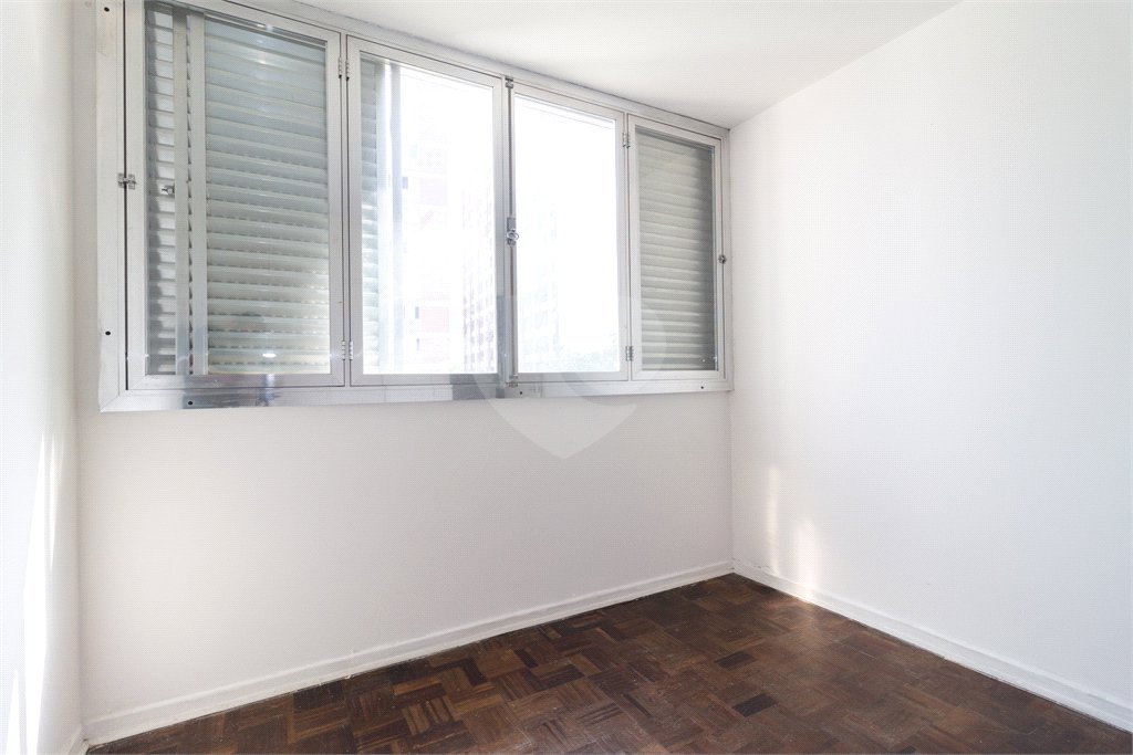 Apartamento à venda com 3 quartos, sendo 1 suíte, em Jardim América, São Paulo, SP