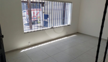 Casa à venda com 3 quartos, sendo 1 suíte,  em Vila Cordeiro, São Paulo, SP