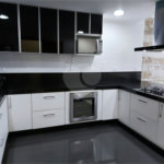 Sobrado à venda com 3 quartos, sendo 1 suíte, em Vila Laís, São Paulo, SP