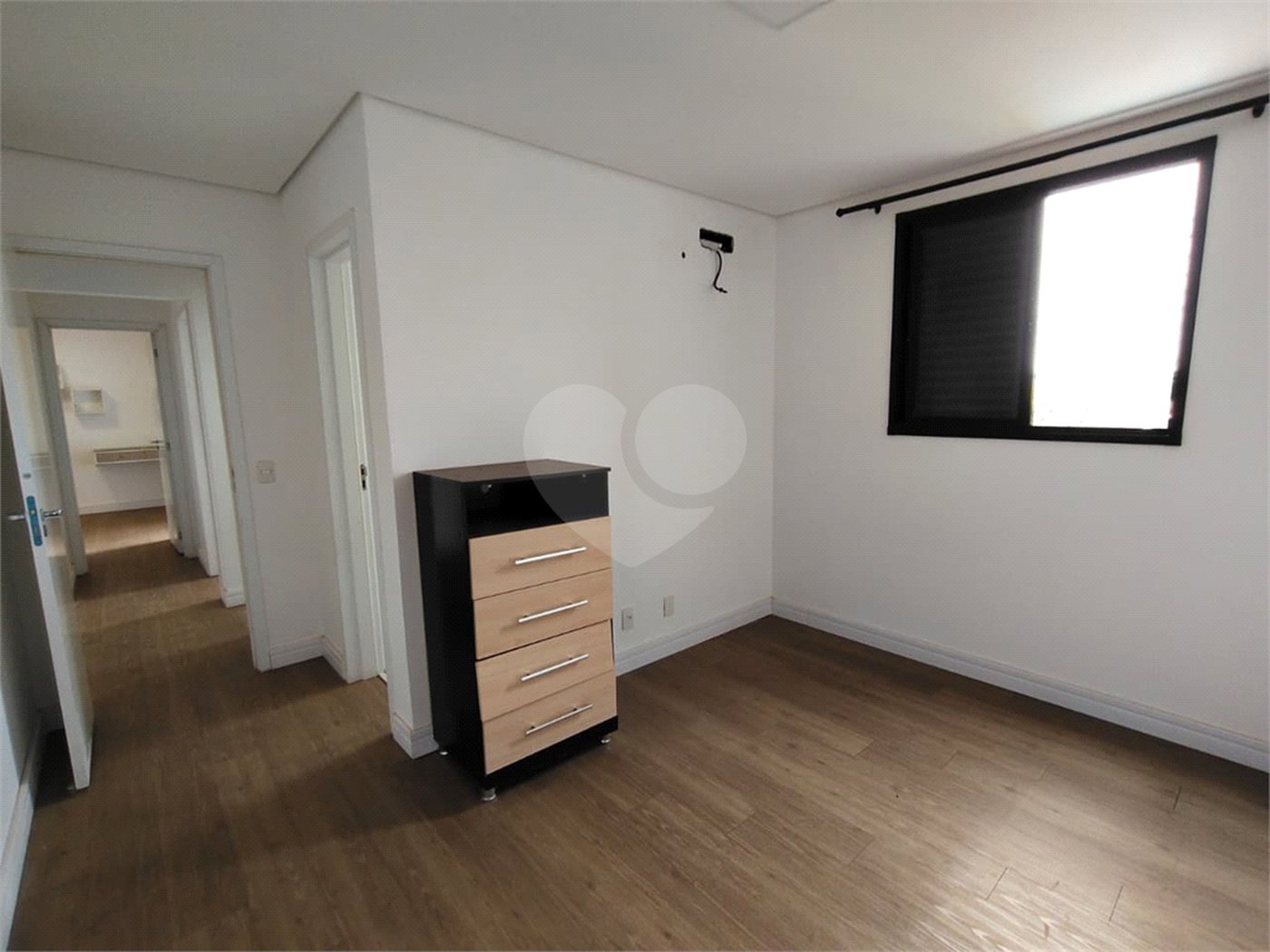 Apartamento à venda ou para alugar com 3 quartos, sendo 2 suítes, em Vila Ginez, Itapetininga, SP