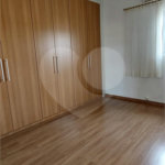 Casa à venda com 3 quartos, sendo 1 suíte,  no condomínio Jardim Europa, Mogi das Cruzes - SP