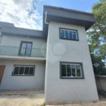Sobrado à venda com 3 quartos, sendo 1 suíte, em Chácaras Maringá, Atibaia, SP