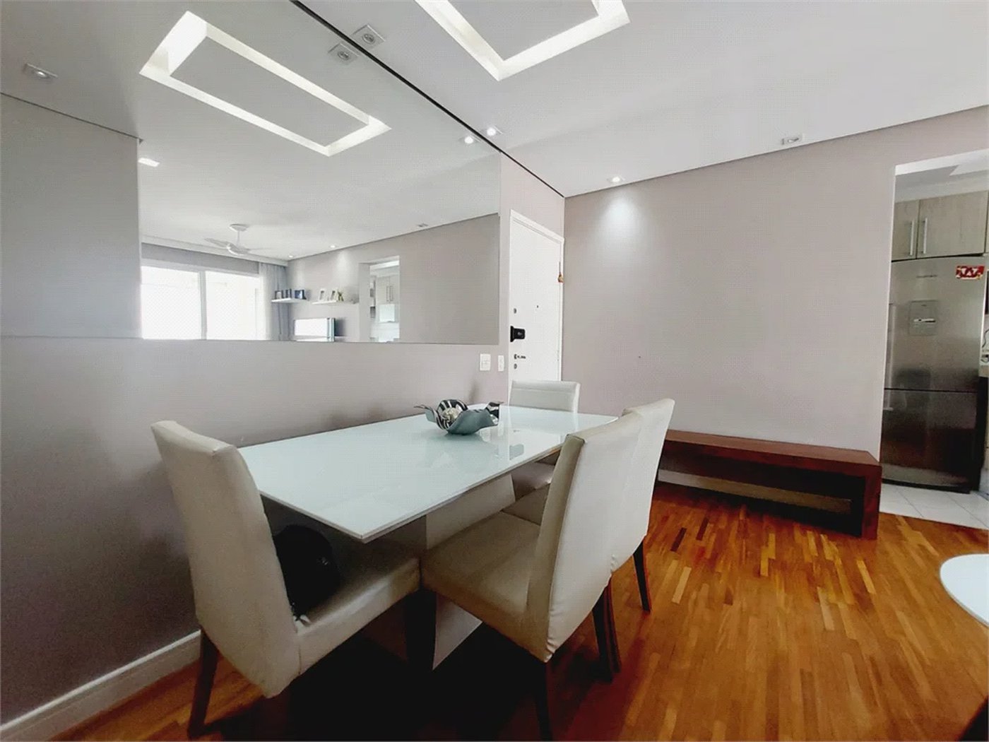 Apartamento à venda com 2 quartos, sendo 1 suíte,  em Vila Anastácio, São Paulo, SP
