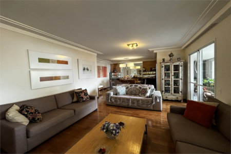 Apartamento para alugar com 3 suítes em Vila Romana, São Paulo, SP