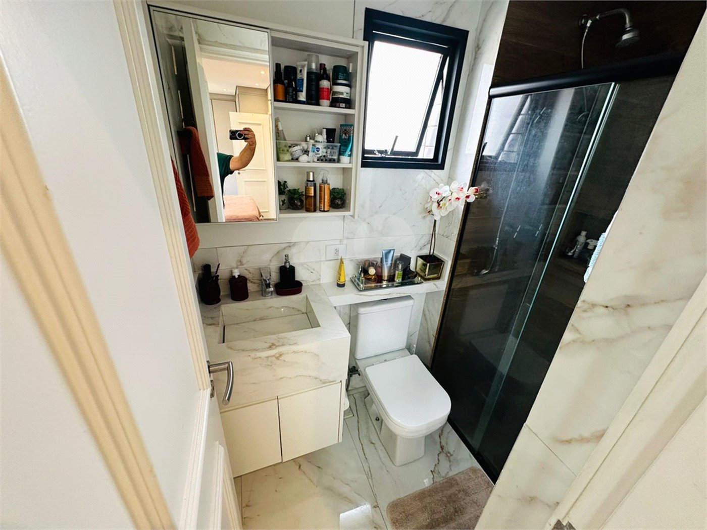Apartamento à venda com 2 quartos, sendo 1 suíte,  em Cidade Monções, São Paulo, SP