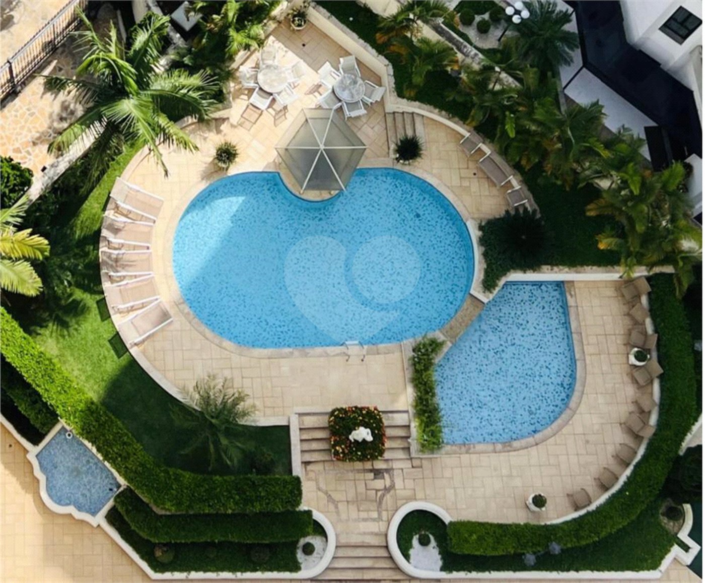 Apartamento à venda com 4 quartos, sendo 3 suítes,  em Vila Gomes Cardim, São Paulo, SP