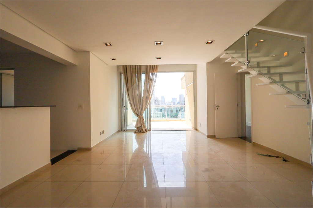 Apartamento à venda com 3 quartos, sendo 2 suítes, em Brooklin, São Paulo, SP