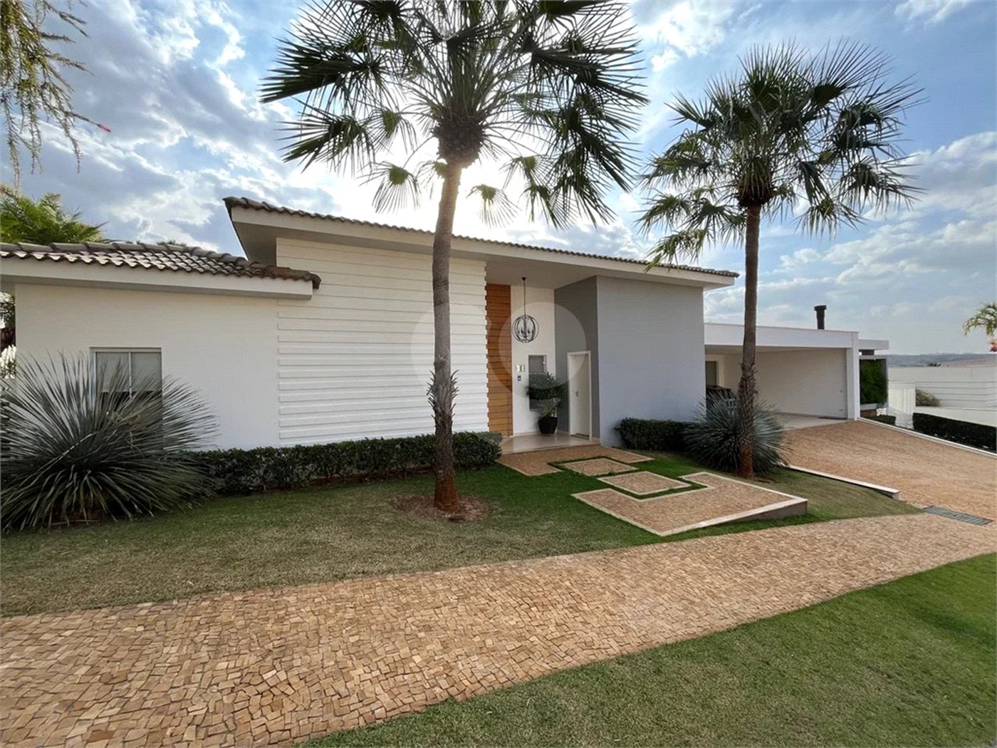 Excepcional Casa de 4 Suítes no Condomínio Monte Alegre em Piracicaba