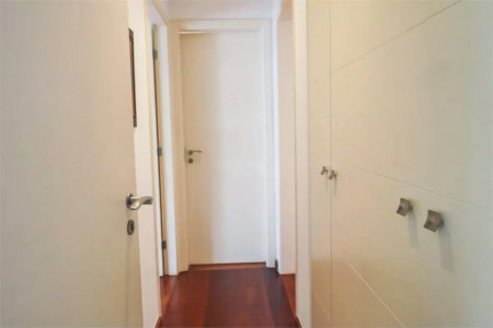 Apartamento à venda com 3 suítes em Real Parque, São Paulo, SP