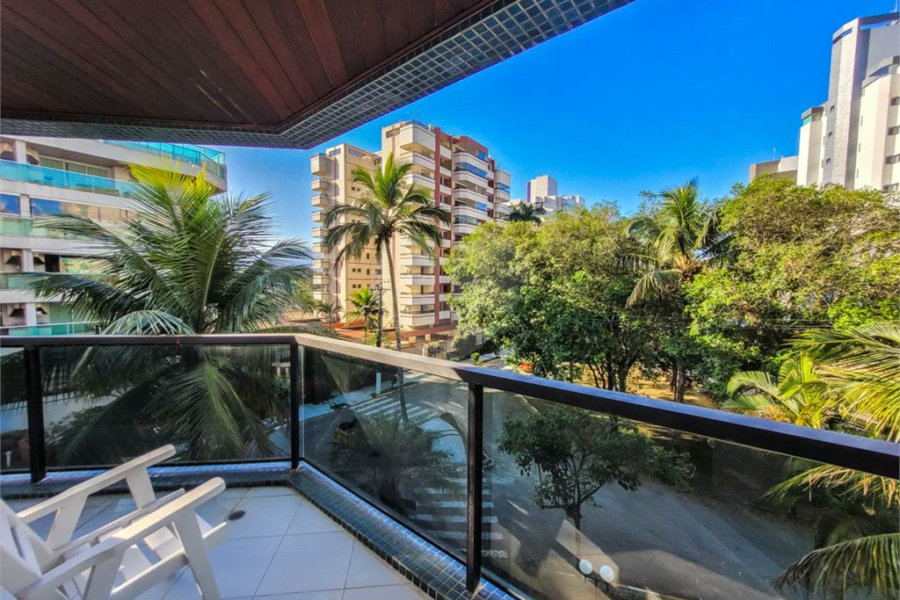 Apartamento à venda com 5 quartos, sendo 3 suítes,  em Riviera de São Lourenço, Bertioga, SP