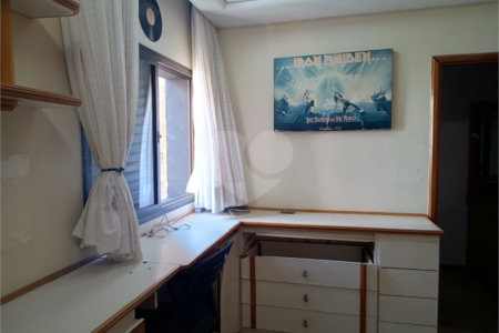 Apartamento à venda com 3 suítes em Vila Suzana, São Paulo, SP