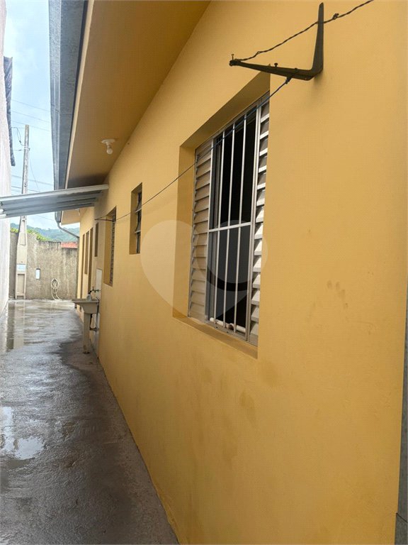 Casa à venda com 2 quartos, sendo 1 suíte, em Paisagem Colonial, São Roque, SP
