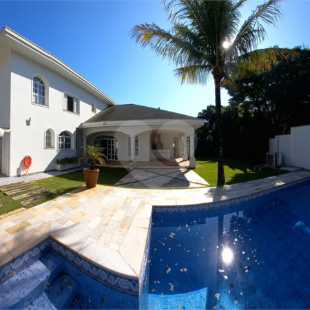 Casa à venda com 5 quartos, sendo 3 suítes, no condomínio Vinhas da Vista Alegre - Lado Sede, Vinhedo - SP