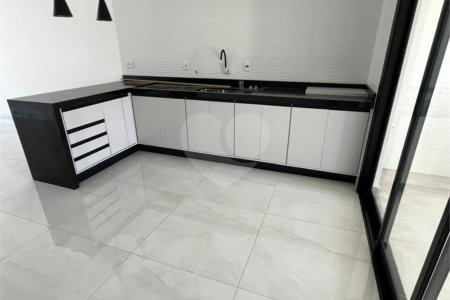 Casa à venda com 3 suítes no condomínio Campos do Conde I e II, Sorocaba - SP