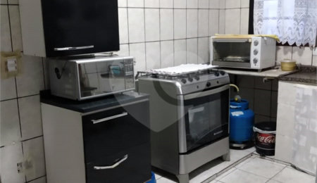 Sobrado à venda com 3 quartos, sendo 1 suíte,  em Jardim Camila, Mogi das Cruzes, SP