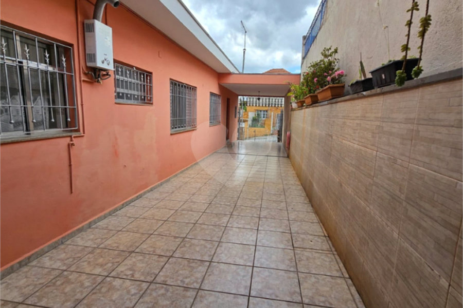 Casa à venda com 3 quartos, sendo 1 suíte, em Vila Pereira Cerca, São Paulo, SP
