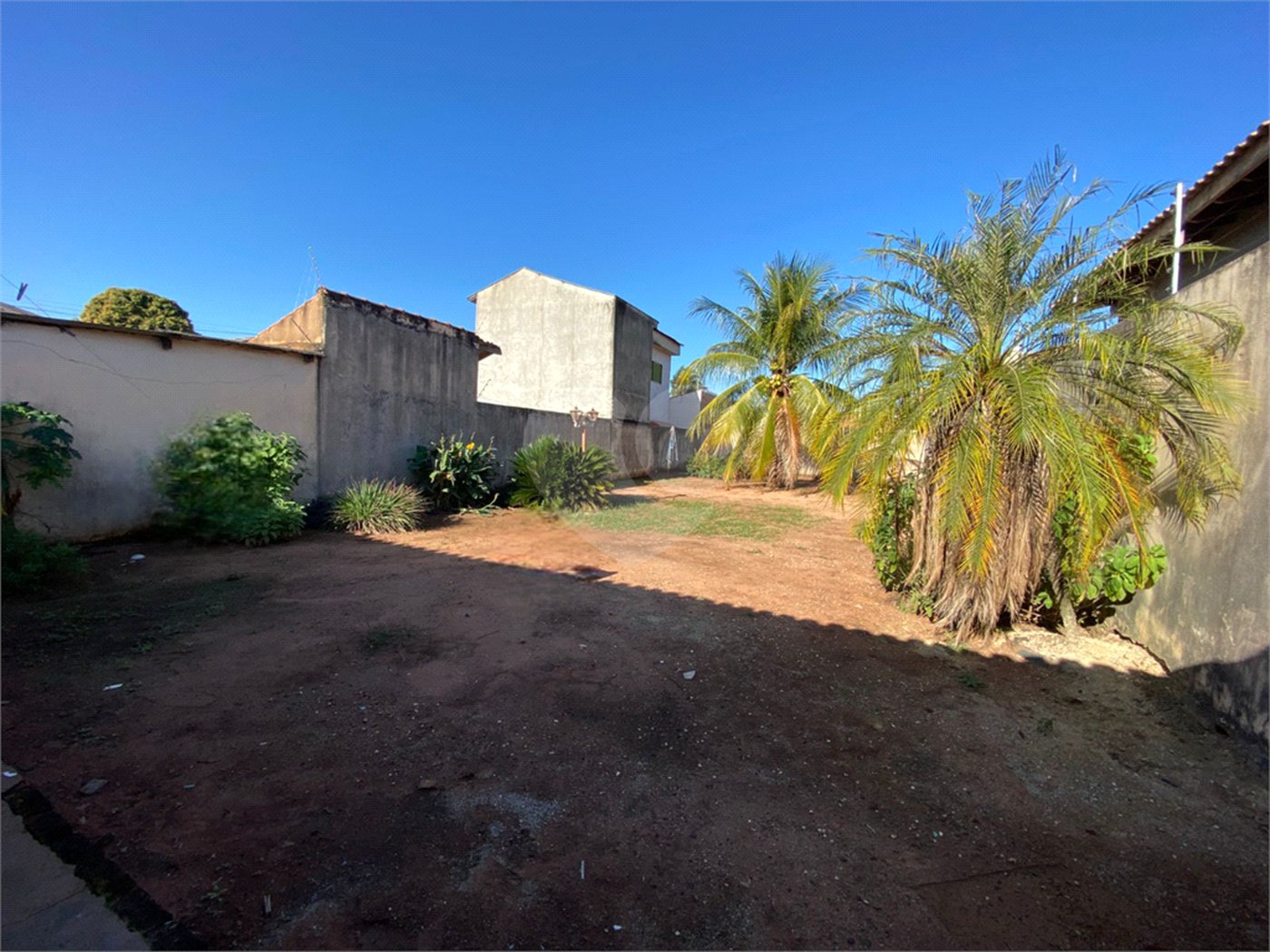 Casa à venda com 3 quartos, sendo 2 suítes, no Centro, Três Lagoas, MS