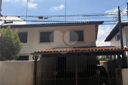 Sobrado à venda com 3 quartos em Horto Florestal, São Paulo, SP