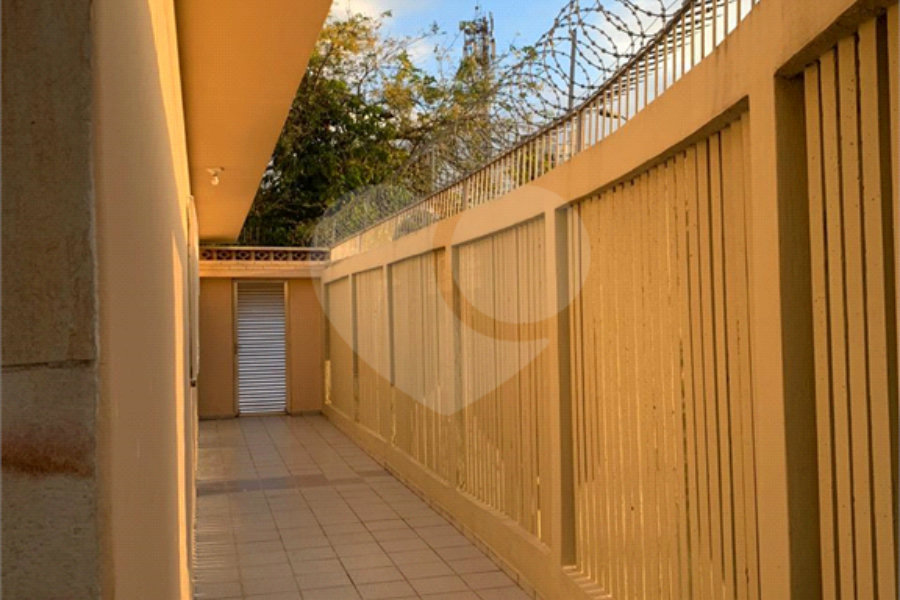 Casa Térrea à venda com 3 quartos, sendo 1 suíte, em Vila Galvão, Guarulhos, SP