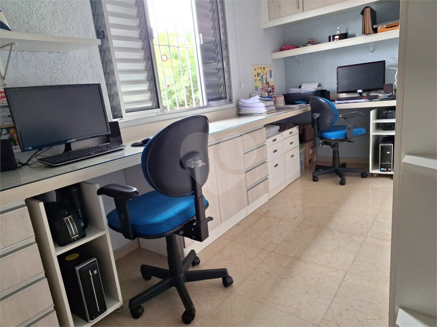Sobrado à venda com 3 quartos, sendo 1 suíte, em Tremembé, São Paulo, SP