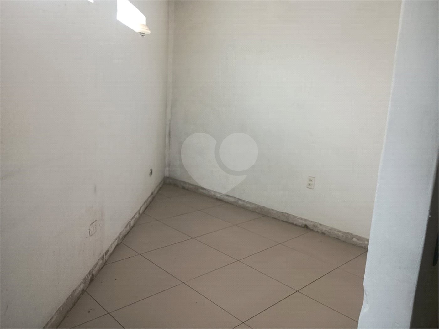 Casa à venda com 3 quartos, sendo 1 suíte,  em Jardim do Lago, Jundiaí, SP