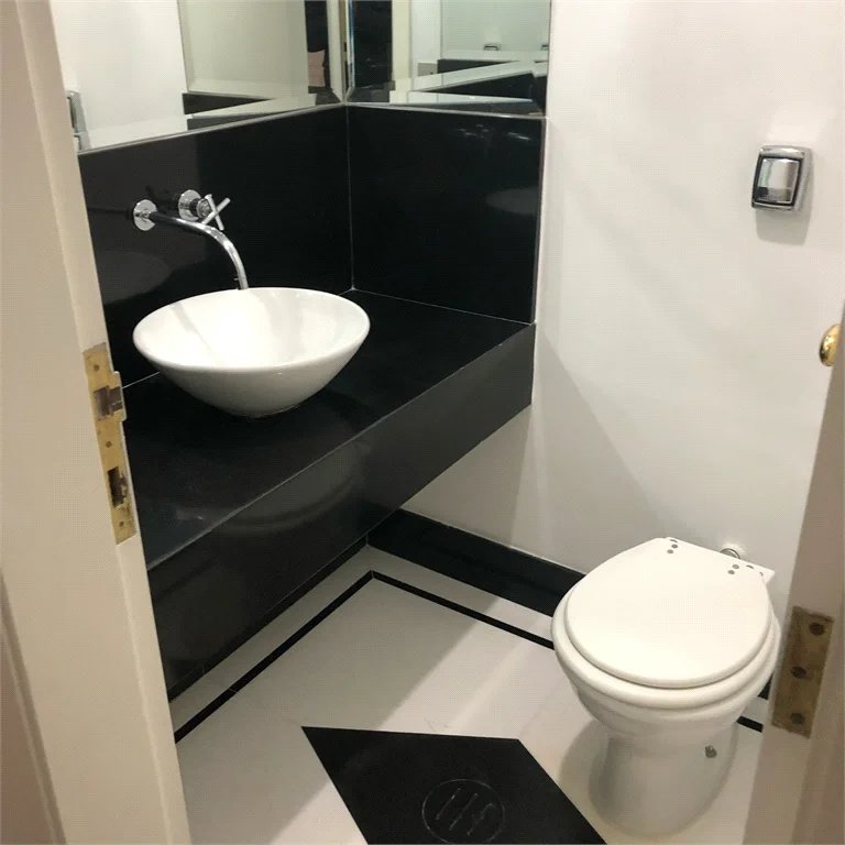 Apartamento à venda com 4 suítes em Vila Suzana, São Paulo, SP