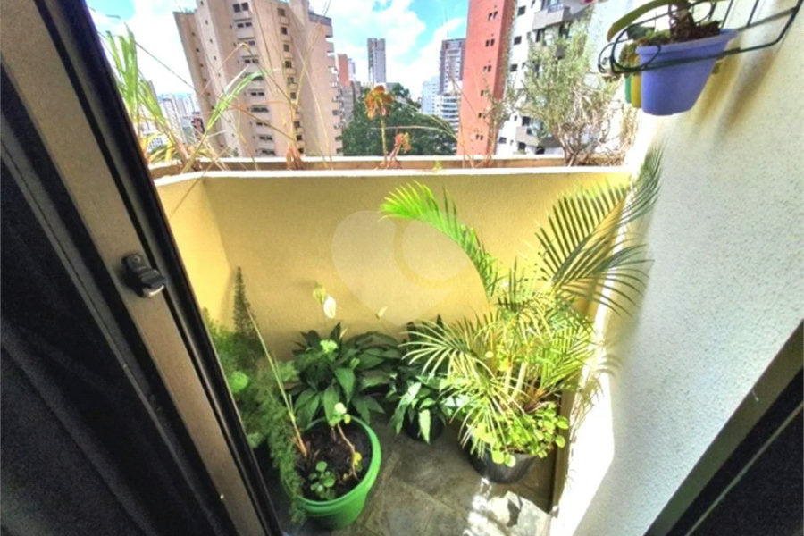 Apartamento à venda com 3 quartos, sendo 1 suíte, em Morumbi, São Paulo, SP