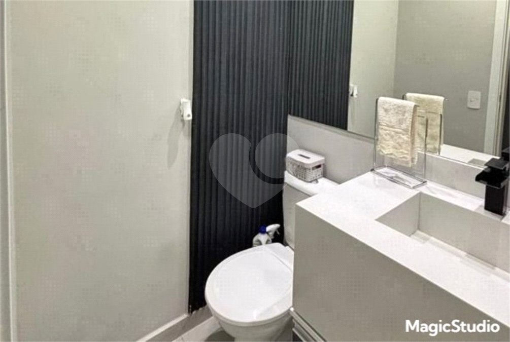 Apartamento com 57m², 2 dormitórios, sendo 1 suíte, 1 vaga, à venda no Brás.