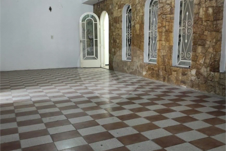 Casa à venda com 3 suítes em Matriz, Mauá, SP