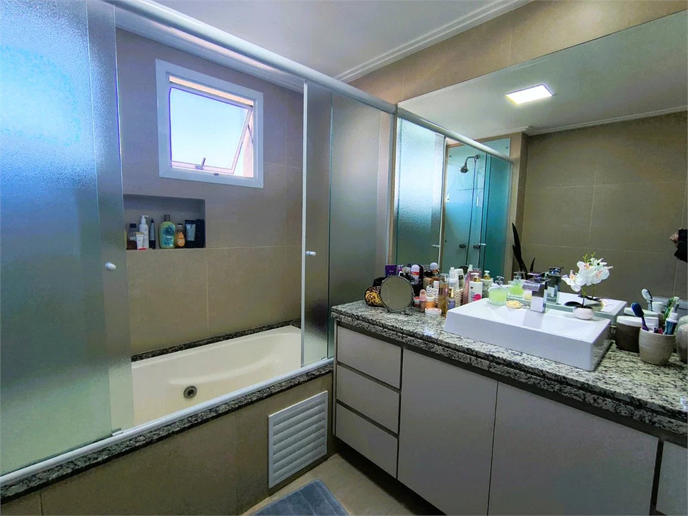 Apartamento à venda com 3 suítes em Lar São Paulo, São Paulo, SP