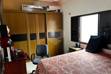 Casa à venda com 3 quartos, sendo 1 suíte, no Centro, Itapetininga, SP