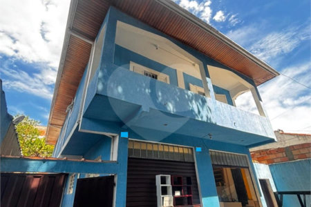 Casa à venda com 3 quartos, sendo 1 suíte, em Bosque dos Eucaliptos, São José dos Campos, SP