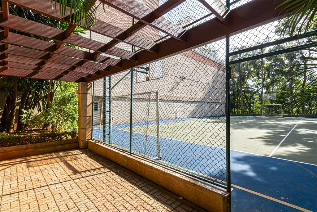 Apartamento à venda com 4 quartos, sendo 3 suítes,  em Real Parque, São Paulo, SP
