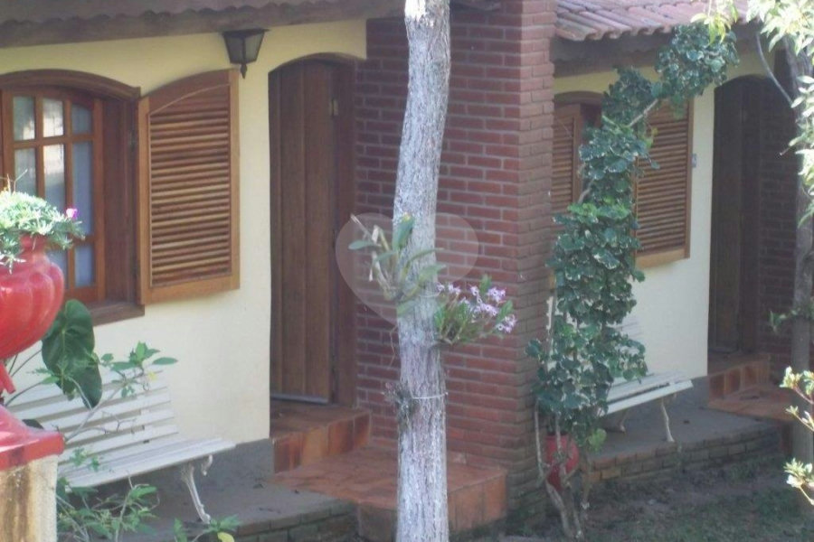 Sítio à venda com 6 quartos, sendo 3 suítes, em Parque Nova Xampirra, Itatiba, SP