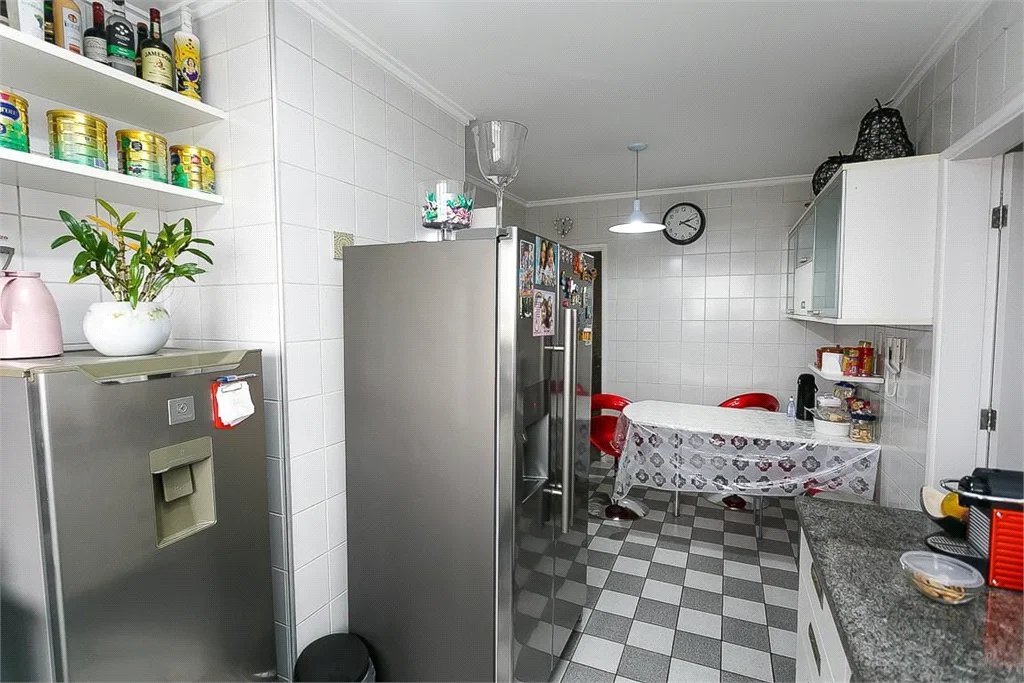 Apartamento à venda com 3 quartos, sendo 1 suíte, em Paraíso do Morumbi, São Paulo, SP