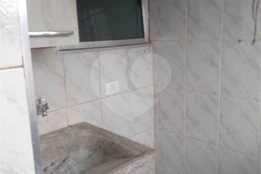 Apartamento à venda com 2 quartos em Cidade Tiradentes, São Paulo, SP