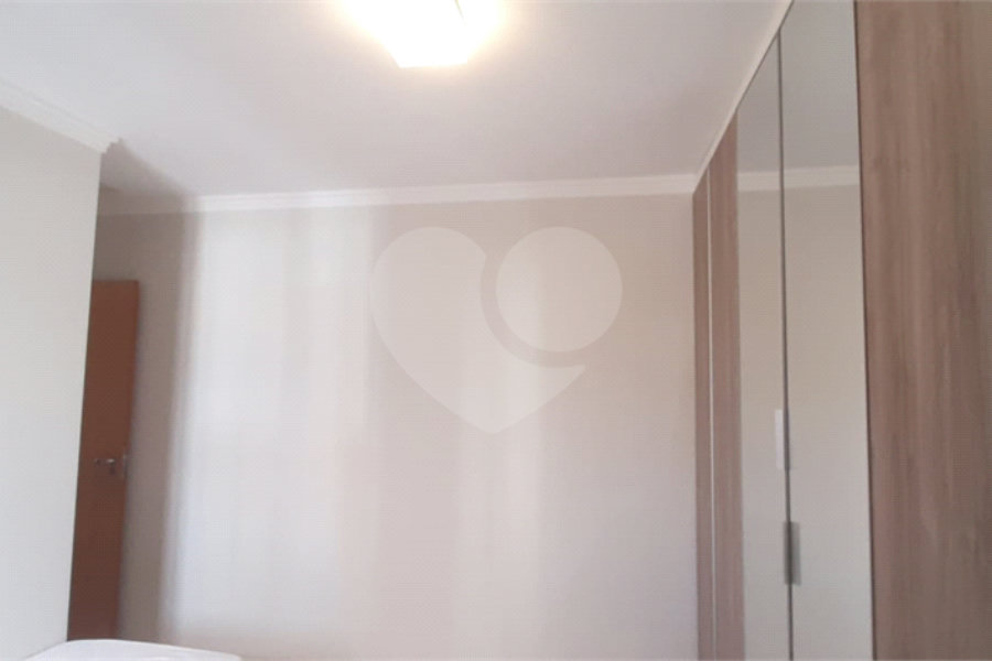 Casa à venda com 3 quartos, sendo 2 suítes, no condomínio Mário Araújo, São Paulo - SP