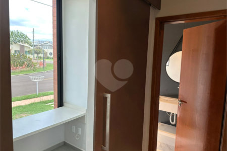 Apartamento Condomínio Montreal