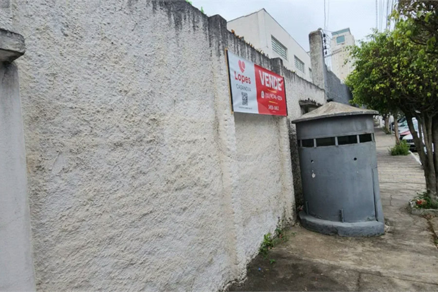 Vende-se Terreno no Jardim Aeroporto