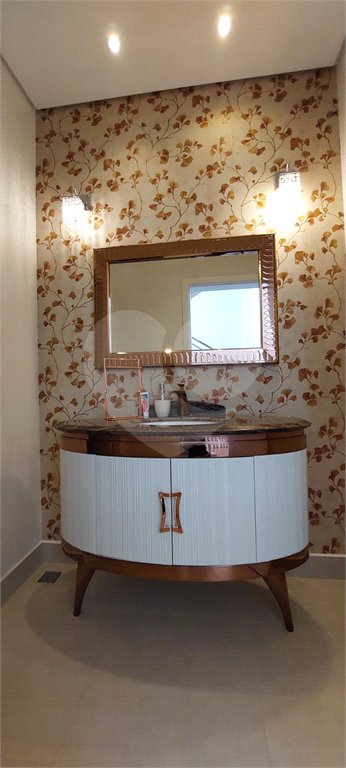 Casa à venda com 3 suítes no condomínio Figueira Garden, Atibaia - SP
