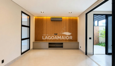 Casa à venda com 3 quartos, sendo 3 suítes, no condomínio Villa Dumont, Três Lagoas - MS
