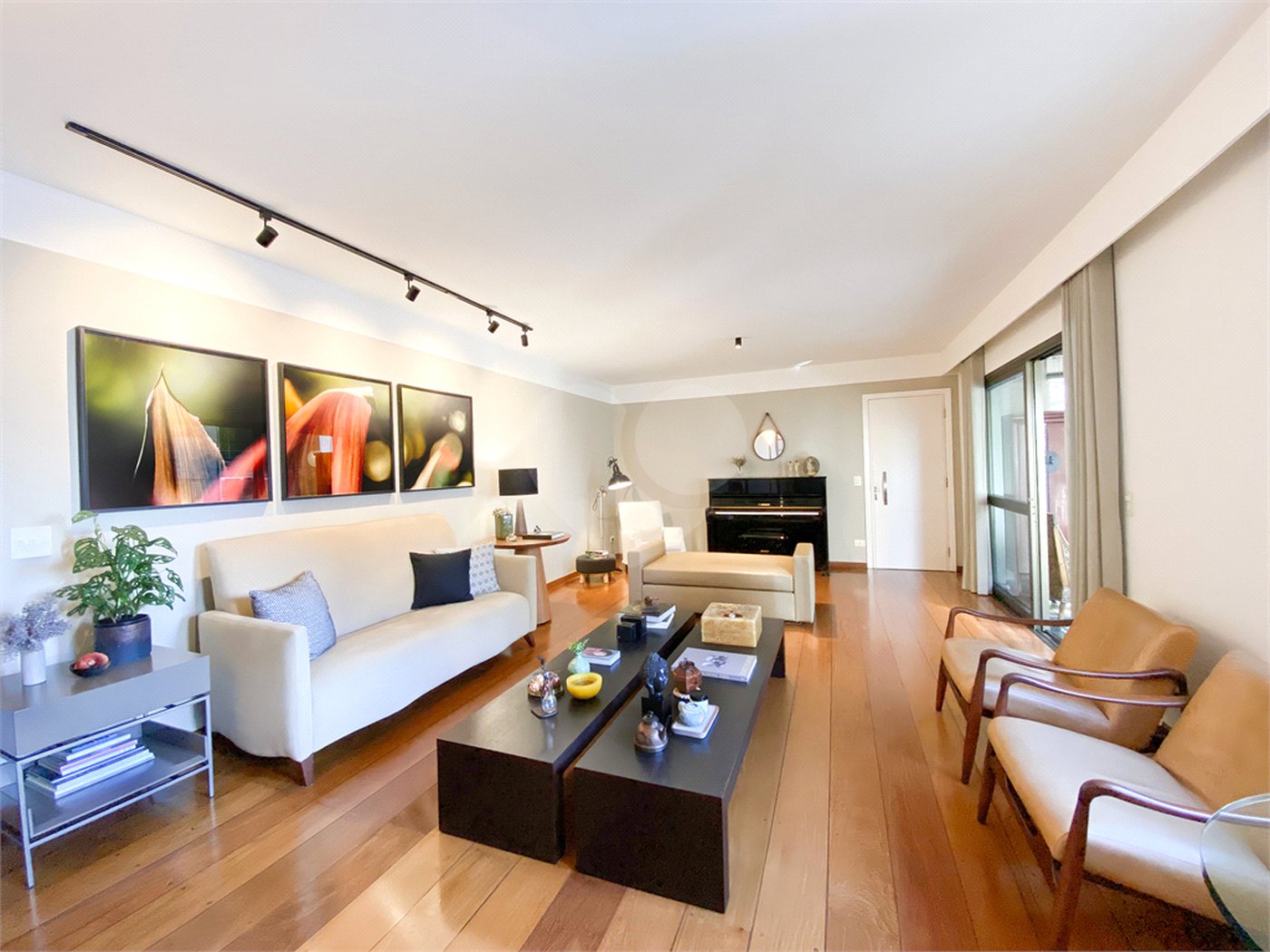 Apartamento à venda com 3 suítes em Vila Suzana, São Paulo, SP