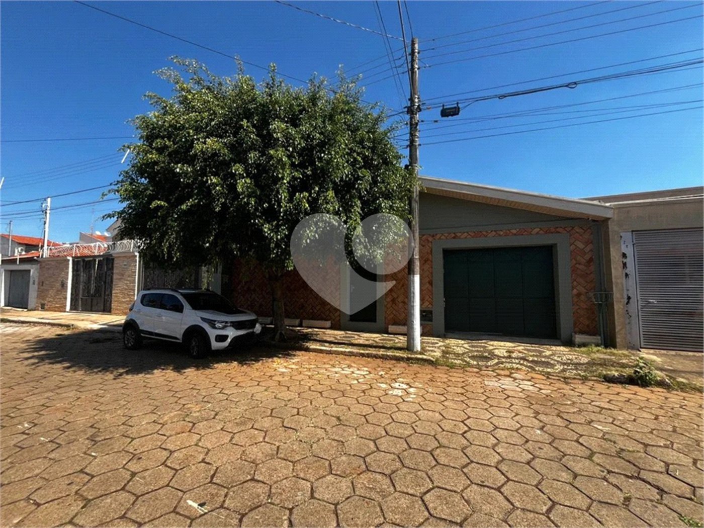 Casa à venda com 3 quartos, sendo 1 suíte,  no Centro, Itapetininga, SP