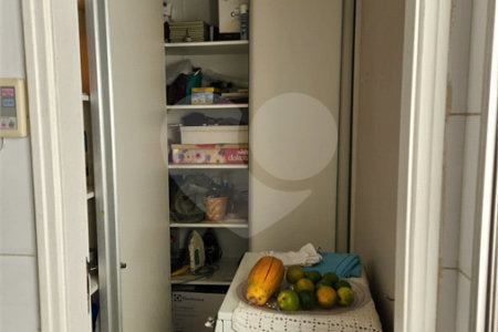 Apartamento à venda com 3 quartos, sendo 1 suíte,  em Vila Monumento, São Paulo, SP
