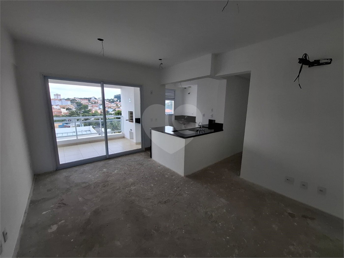 Apartamento à venda com 2 suítes em Vila Homero, Indaiatuba, SP