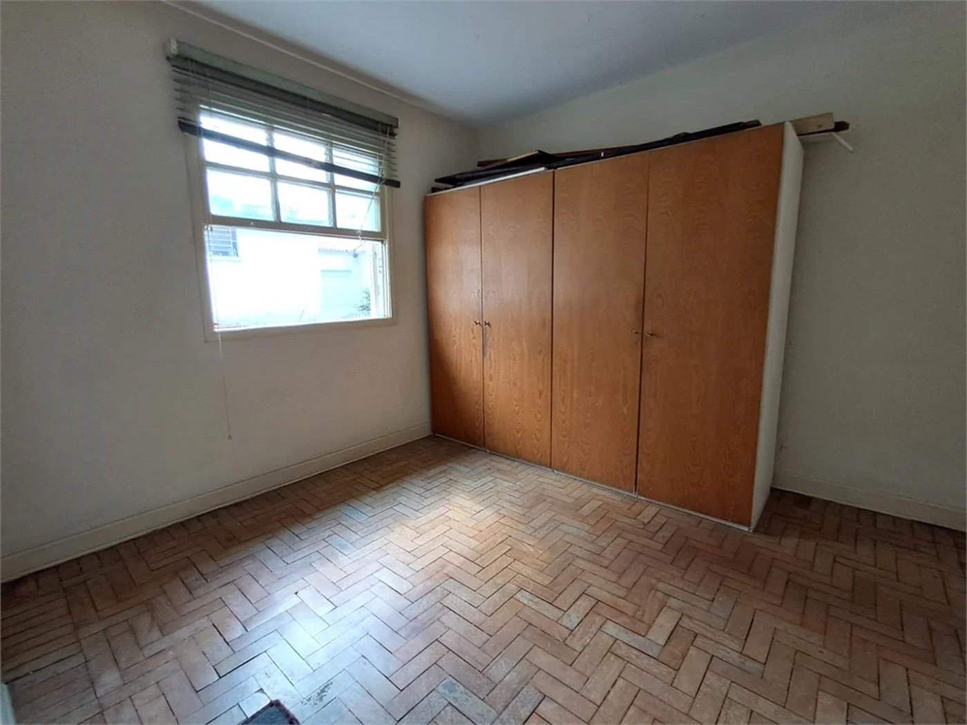 Casa à venda com 3 quartos em Água Branca, São Paulo, SP