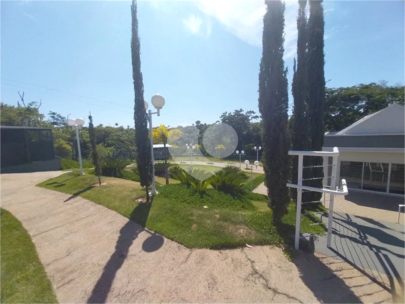 Casa à venda com 3 quartos, sendo 1 suíte,  no condomínio Jardim Park Real, Indaiatuba - SP