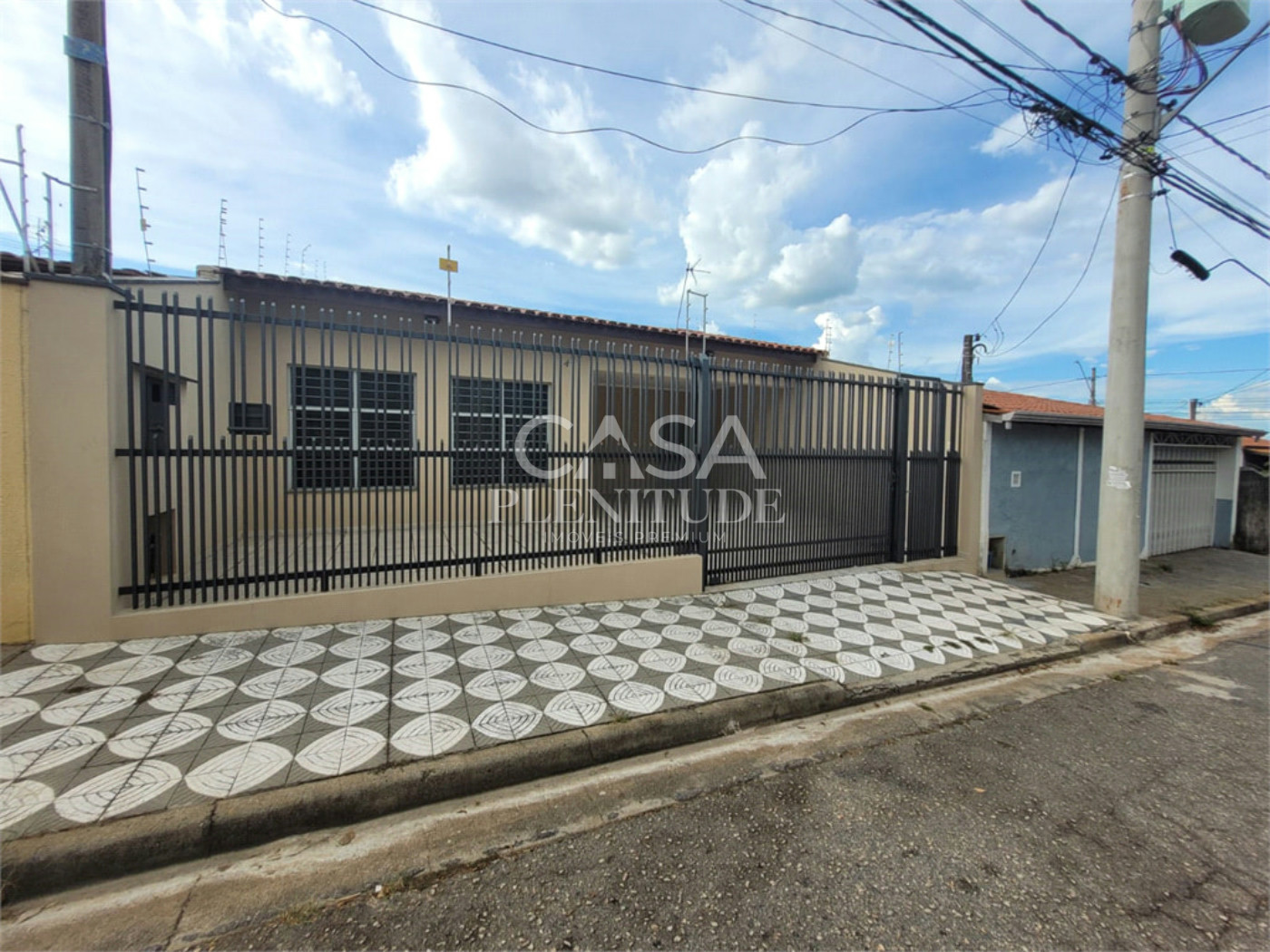 Casa Térrea à venda com 3 quartos, sendo 1 suíte, em Vila Fiori, Sorocaba, SP