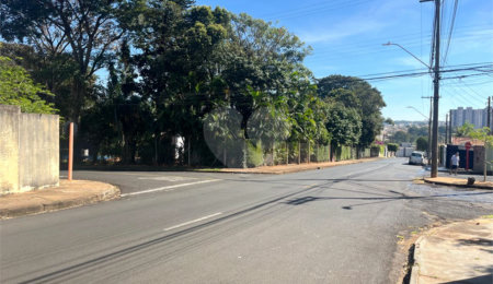 Terreno à venda com 1 suíte no Centro, Araraquara, SP