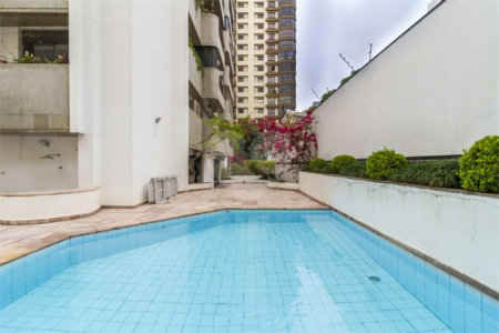 Apartamento à venda com 4 quartos, sendo 1 suíte, em Indianópolis, São Paulo, SP